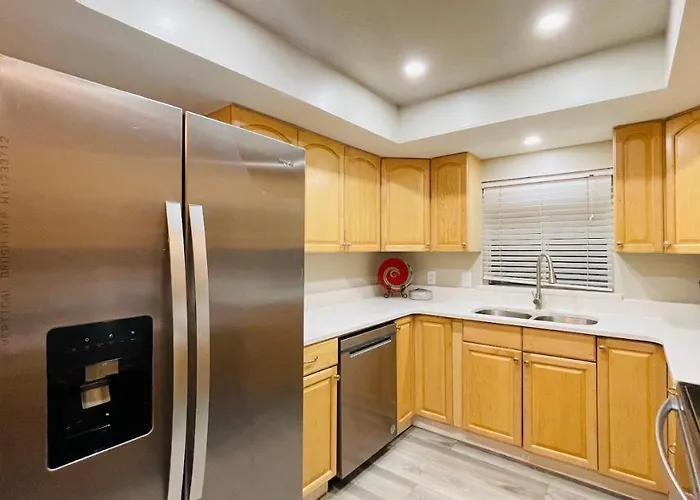 Newly Remodeled Home Duplex Unit Near 4 World-Class Ski Resorts