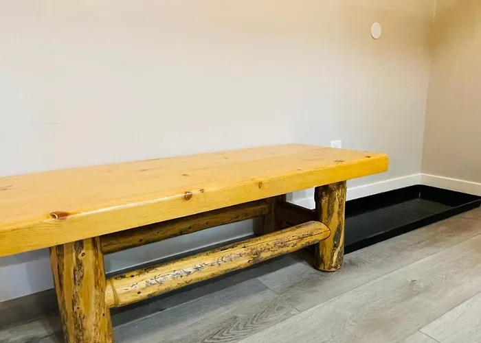 Newly Remodeled Home Duplex Unit Near 4 World-Class Ski Resorts